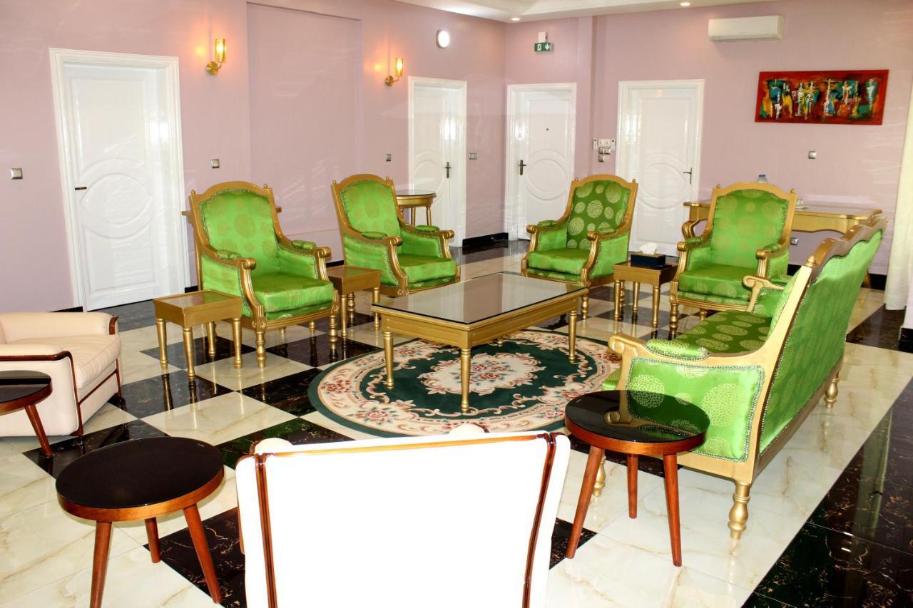 Residence Palais Du Stade Cotonou Exteriör bild